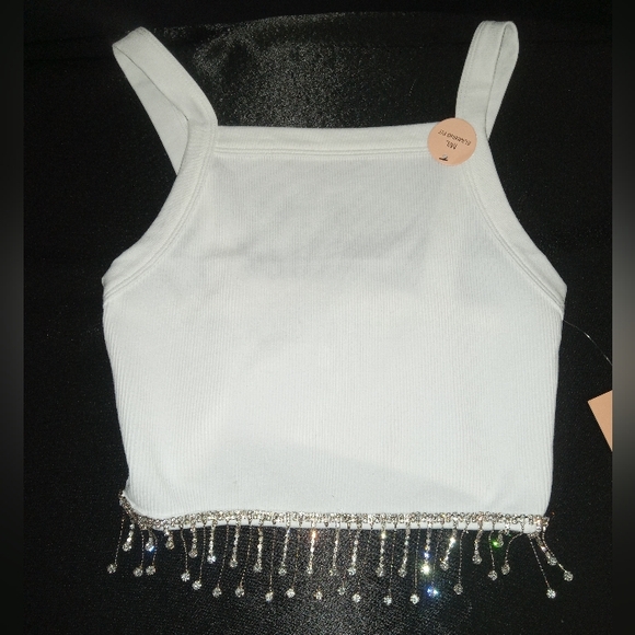 New Mix Classic - Crop Top with Rhinestone embellishment hemline - Picture 5 of 9